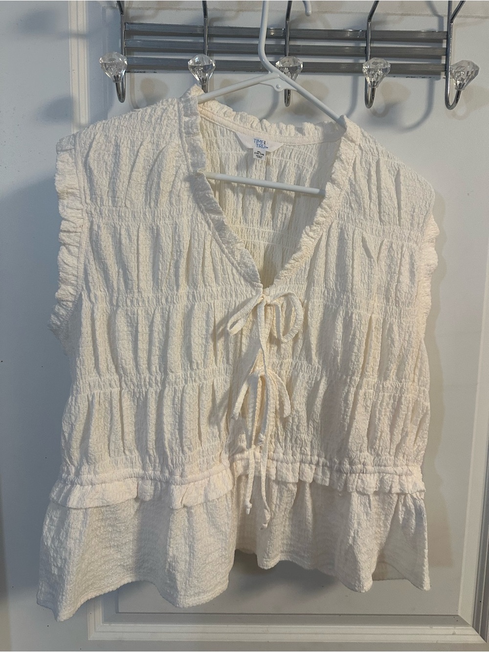 Time and Tru Cream Tie-Front Textured Sleeveless Peasant Top
